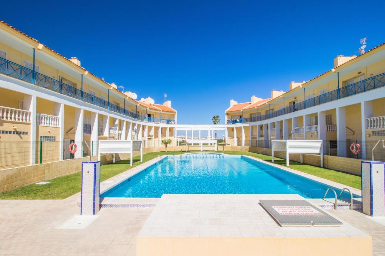 Nice House With Tennis Court,Sports And Playground Villa Torrevieja Kültér fotó