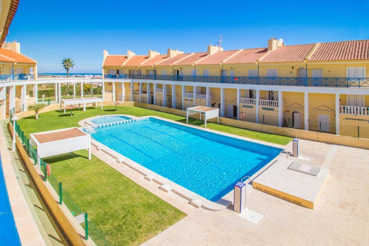 Nice House With Tennis Court,Sports And Playground Villa Torrevieja Kültér fotó