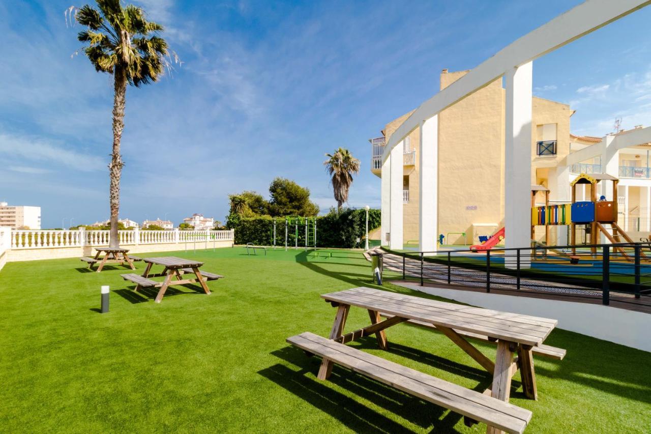 Nice House With Tennis Court,Sports And Playground Villa Torrevieja Kültér fotó